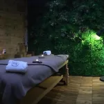 Design & Wine Каминья
