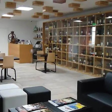 Design & Wine 4*