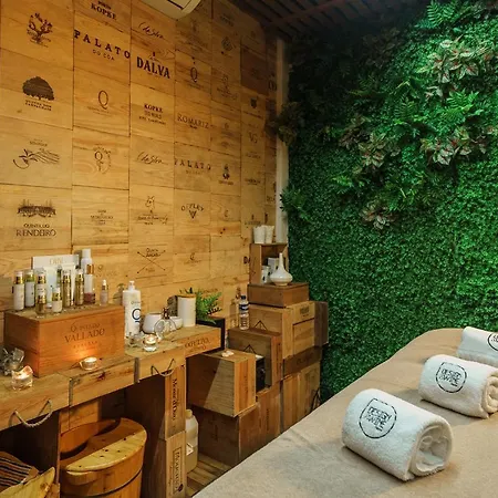 Otel Design & Wine Caminha