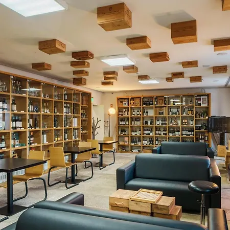 Design & Wine 카민하