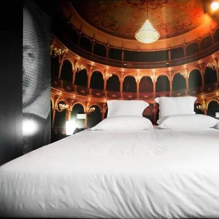 ホテル Design & Wine カミーニャ