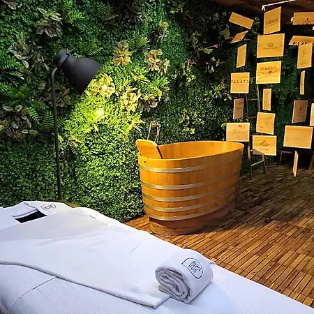 Design & Wine Hotel